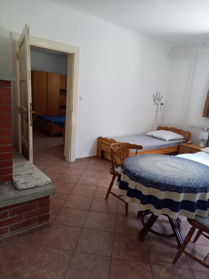 Flamingo Apartman Sopron Zewnętrze zdjęcie