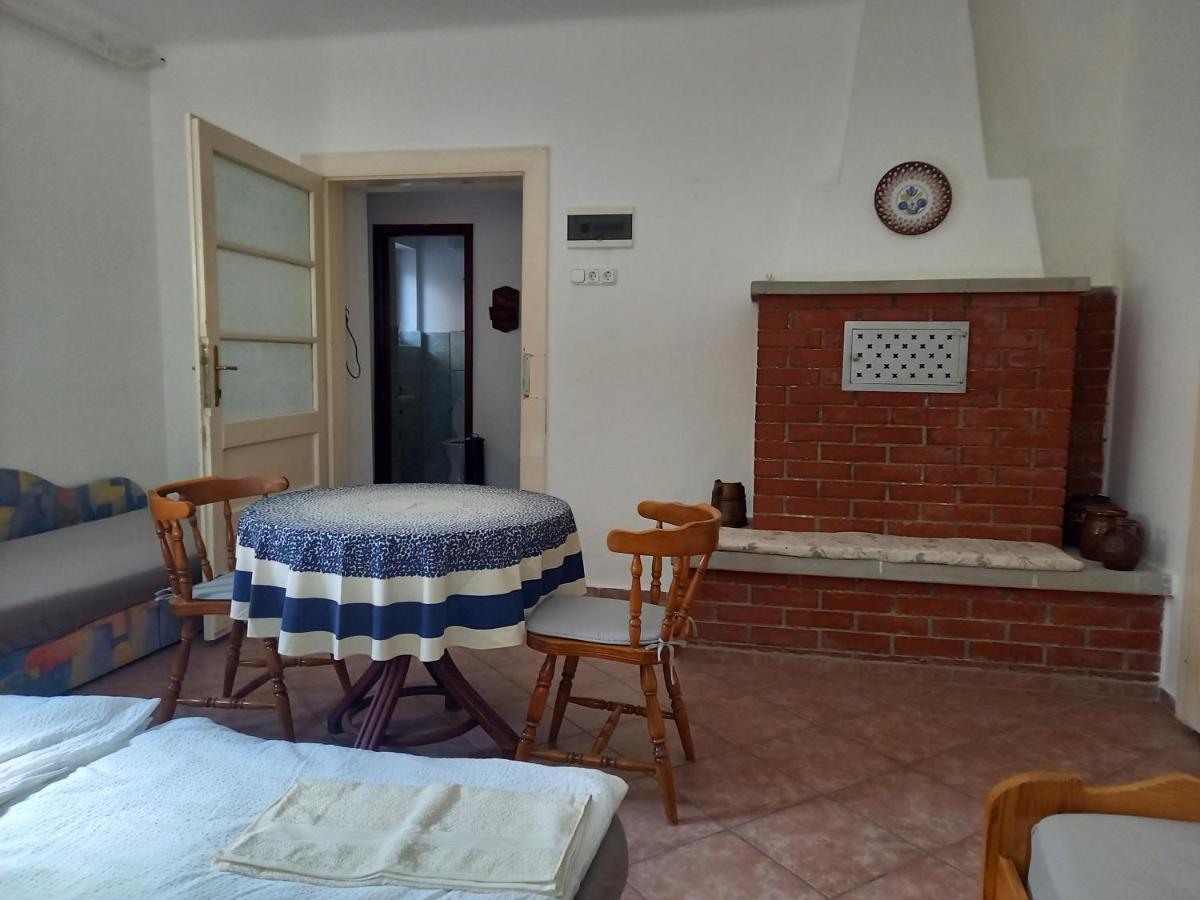 Flamingo Apartman Sopron Zewnętrze zdjęcie